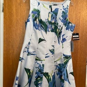 Beautiful spring summer dress size 12 Gabby SkyE
